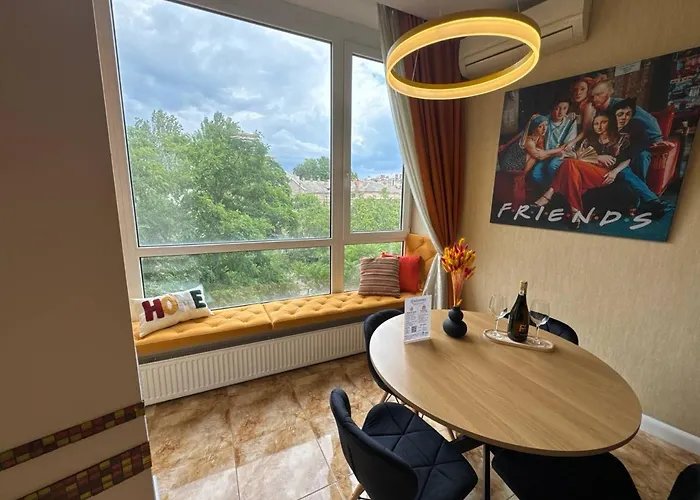 Ckey In The Center * Odessa