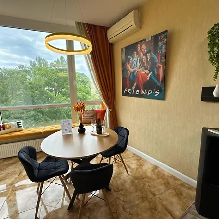 Ckey In The Center Apartman Odessza